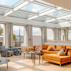 De Pourtales 5*, París Francia